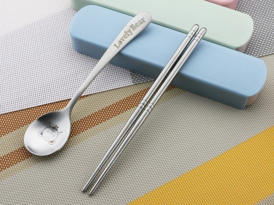 抽拉式兒童餐具兩件套（304泰吉熊）