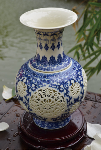 福運連年鏤空花瓶