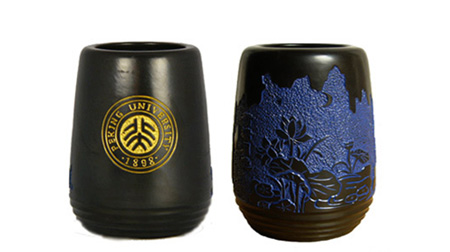 北京大學(xué)-荷花筆筒