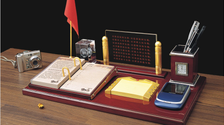 《多功能高級(jí)商務(wù)臺(tái)歷》之經(jīng)典歷、臺(tái)歷、擺件